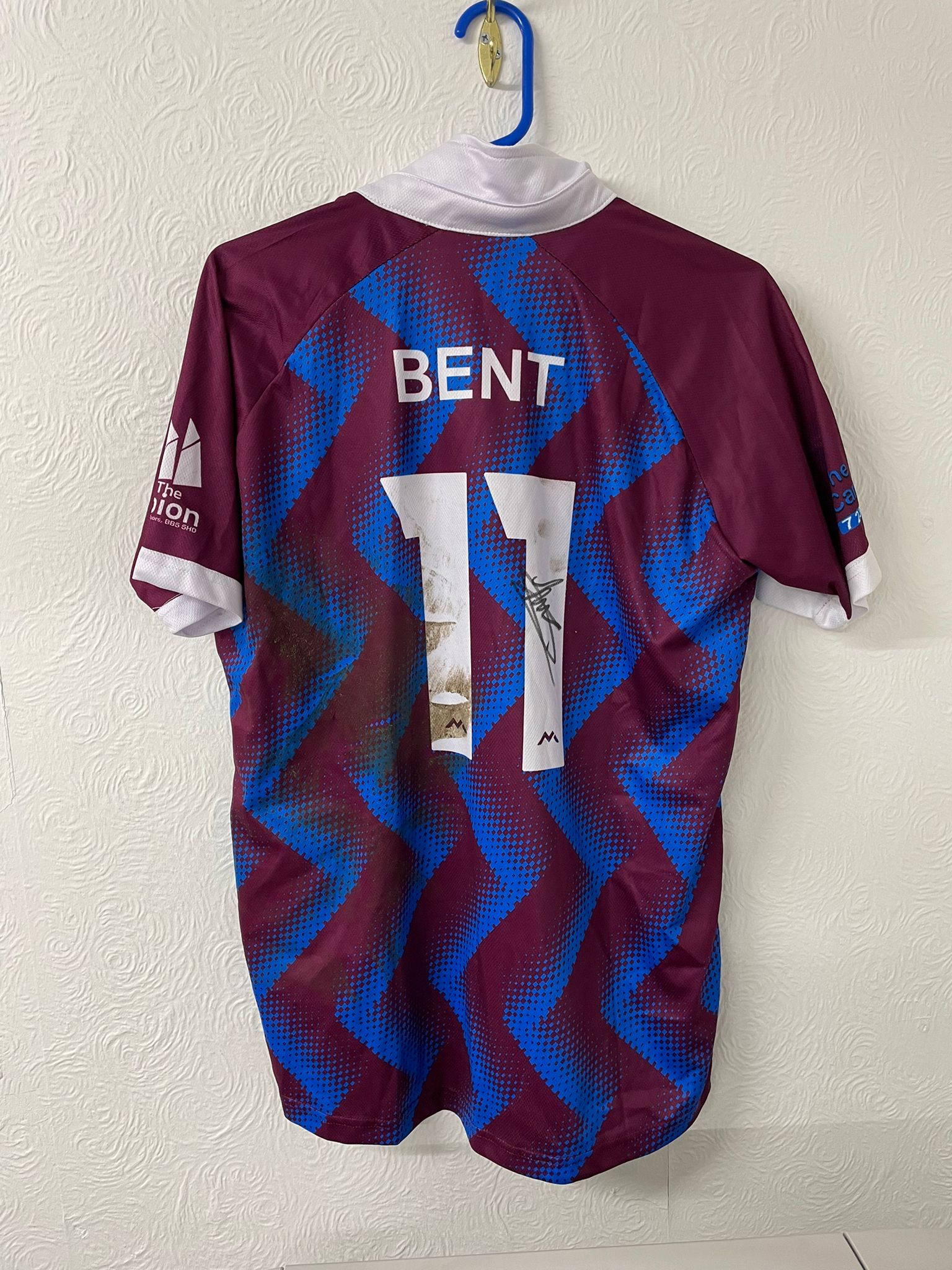 Junior Bent – Len Johnrose Legacy Trophy “Signed” match worn shirt ...